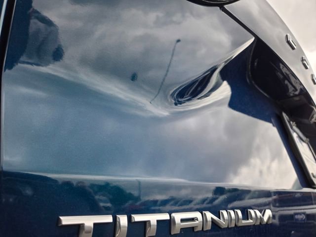 Certified 2020 Ford Escape Titanium AWD/4WD image 40