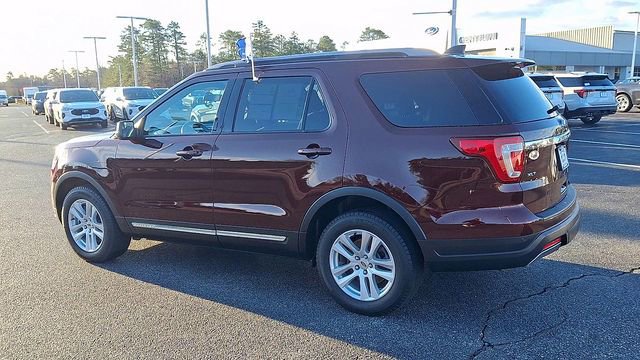 Certified 2019 Ford Explorer XLT w/ Class III Trailer Tow Package image 4