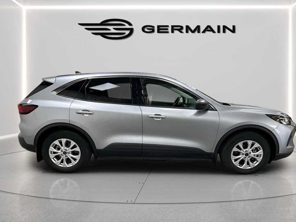 Certified 2024 Ford Escape Active w/ Cold Weather Package FWD image 9
