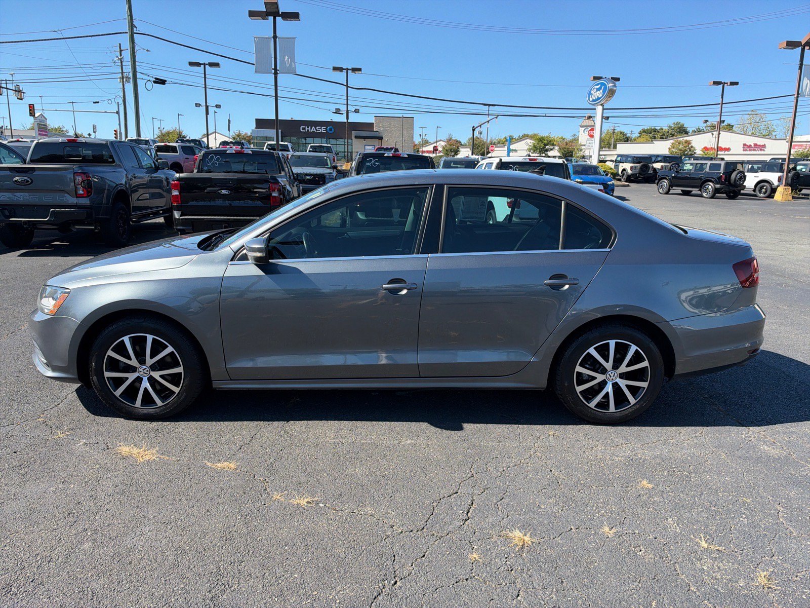 Used 2018 Volkswagen Jetta SE FWD image 5
