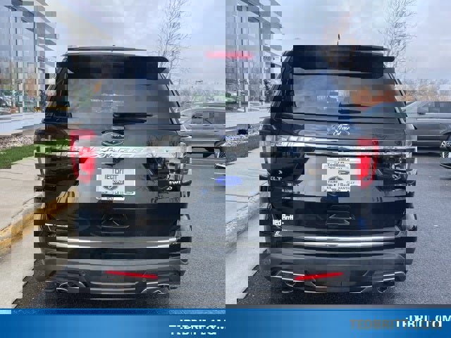 Certified 2018 Ford Explorer XLT w/ Equipment Group 202A image 7