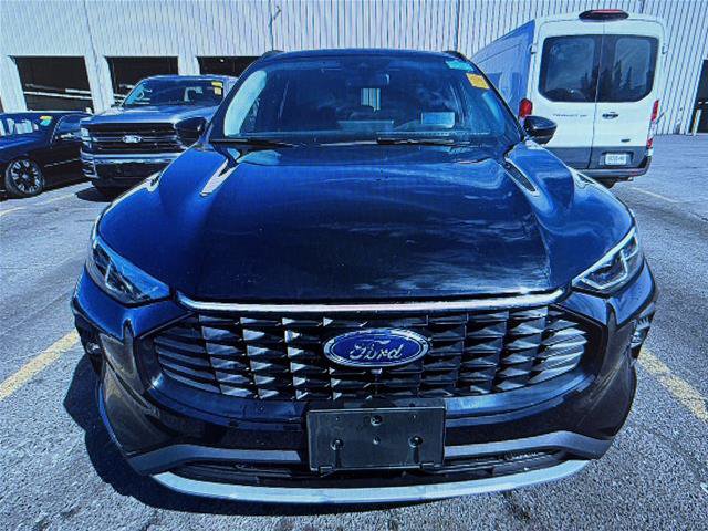 Certified 2023 Ford Escape SE w/ PHEV Premium Package FWD image 15