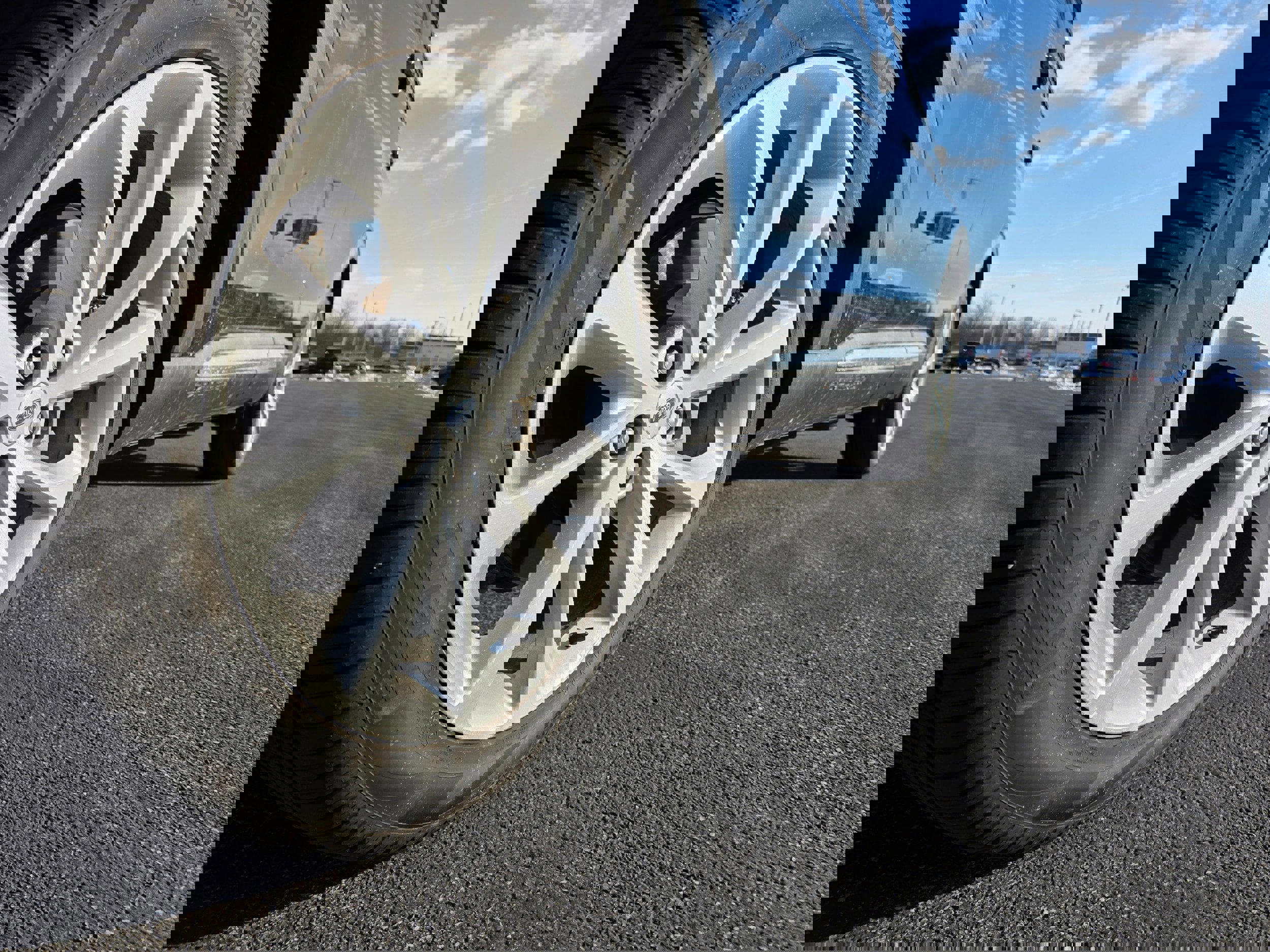 Certified 2023 Ford Explorer Platinum w/ Technology Package image 18