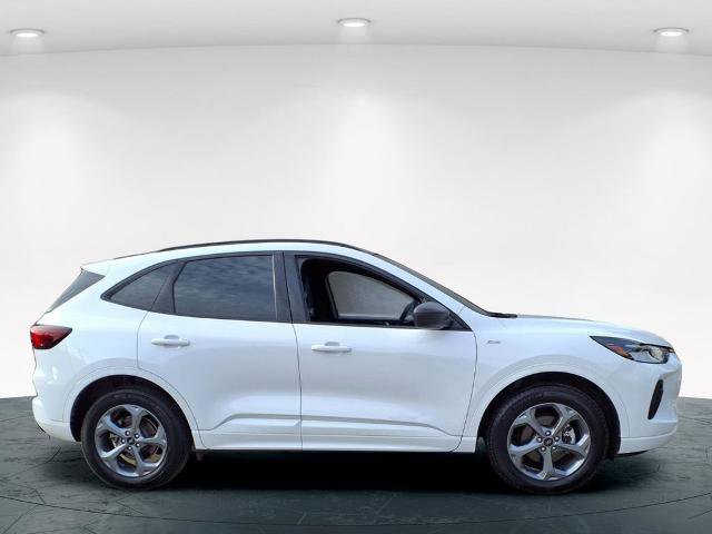 Certified 2023 Ford Escape ST-Line w/ Tech Pack #1 image 6
