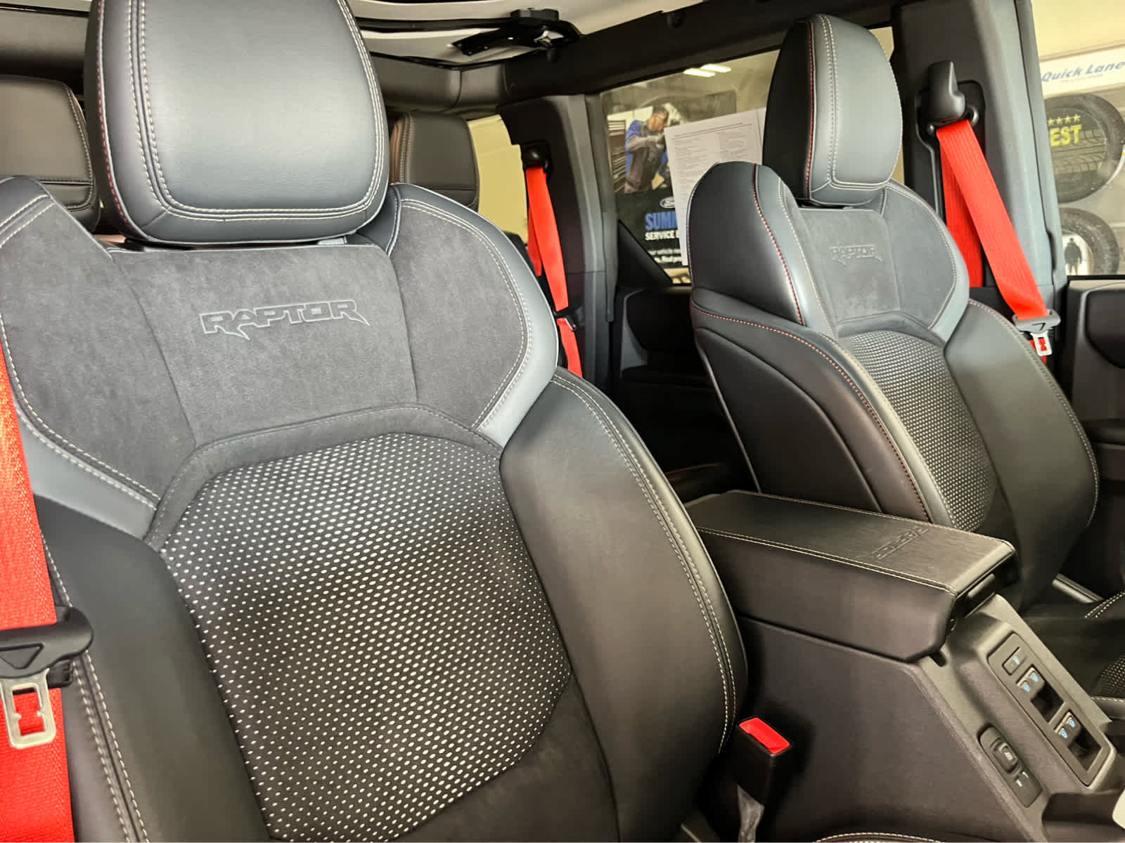 Certified 2025 Ford Bronco Raptor AWD/4WD image 47