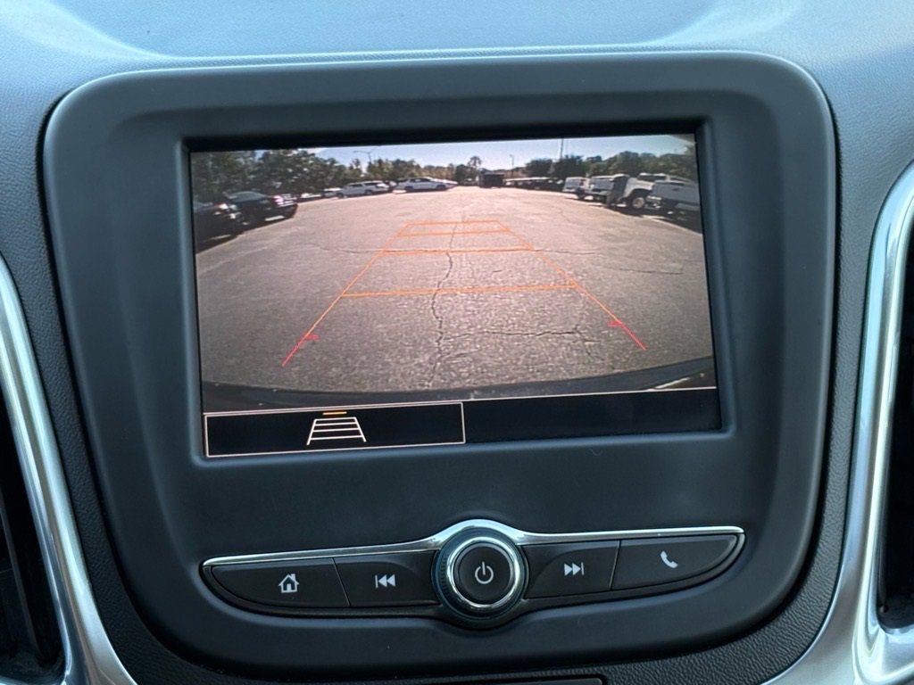 Used 2022 Chevrolet Equinox LS image 25