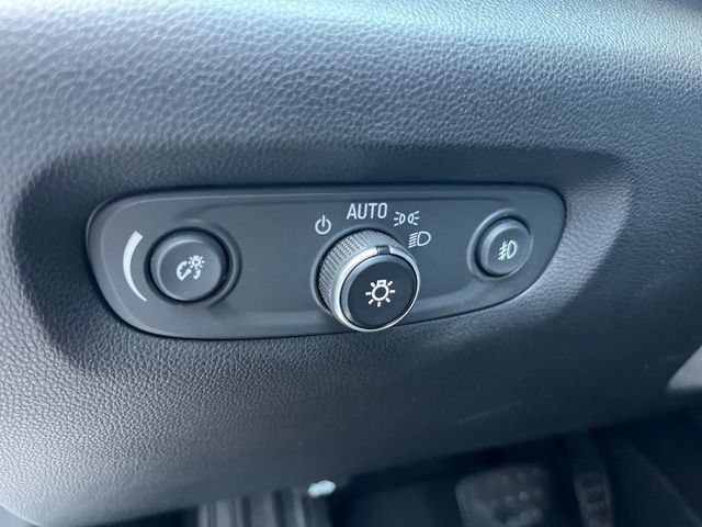 Used 2019 Chevrolet Traverse Premier w/ Driver Confidence II Package FWD image 31