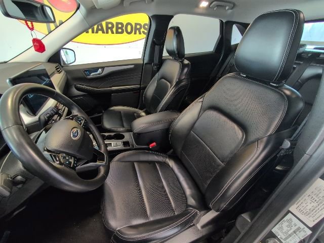 Certified 2023 Ford Escape Platinum image 13