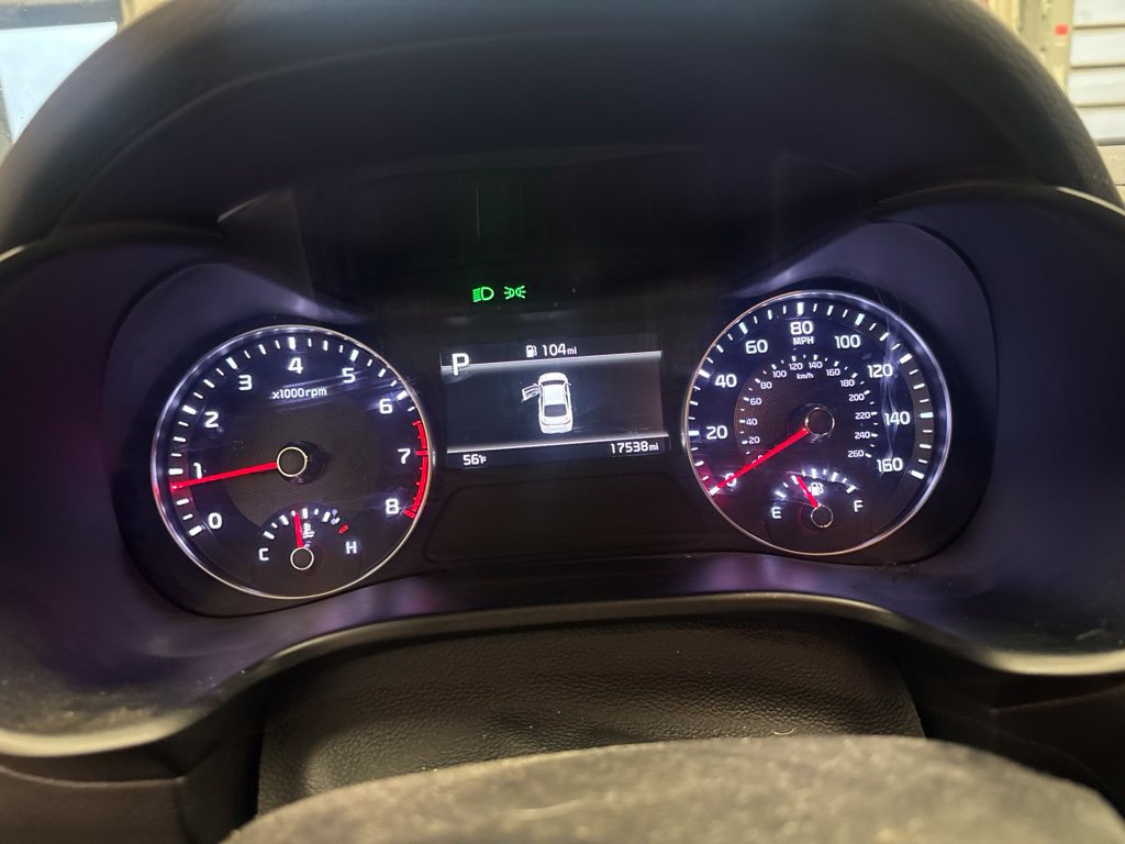 Used 2024 Kia Forte LXS w/ LXS Technology Package FWD image 4