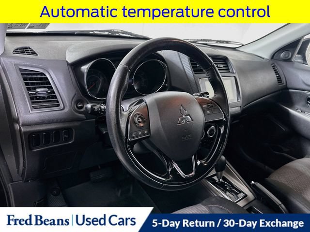 Used 2019 Mitsubishi Outlander Sport SE AWD/4WD image 11