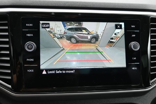 Used 2023 Volkswagen Atlas SEL Premium AWD/4WD image 16