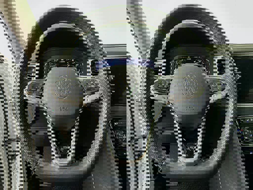 Used 2022 Volkswagen Atlas SEL Premium image 16