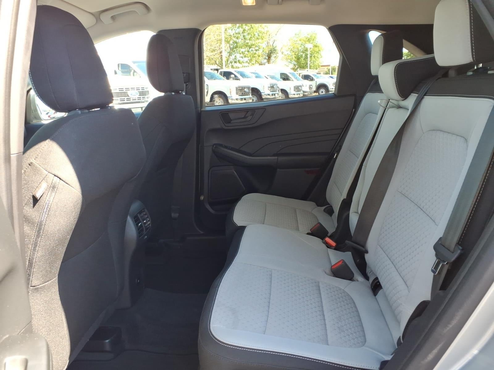 Certified 2023 Ford Escape Active FWD image 17