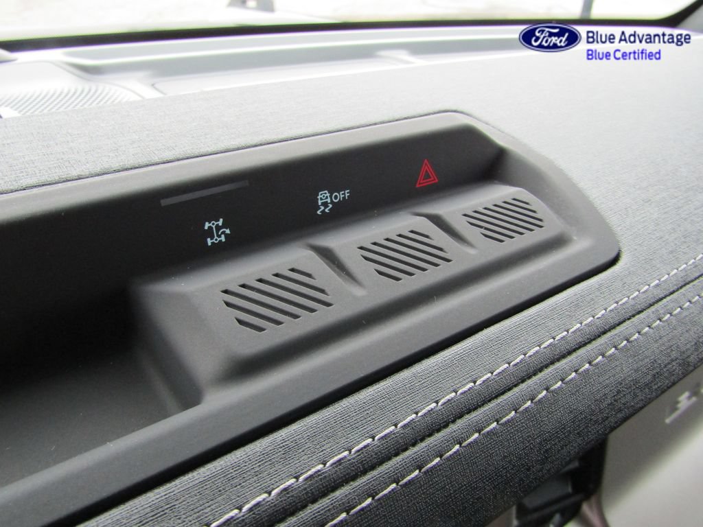 Certified 2025 Ford Bronco Outer Banks AWD/4WD image 18