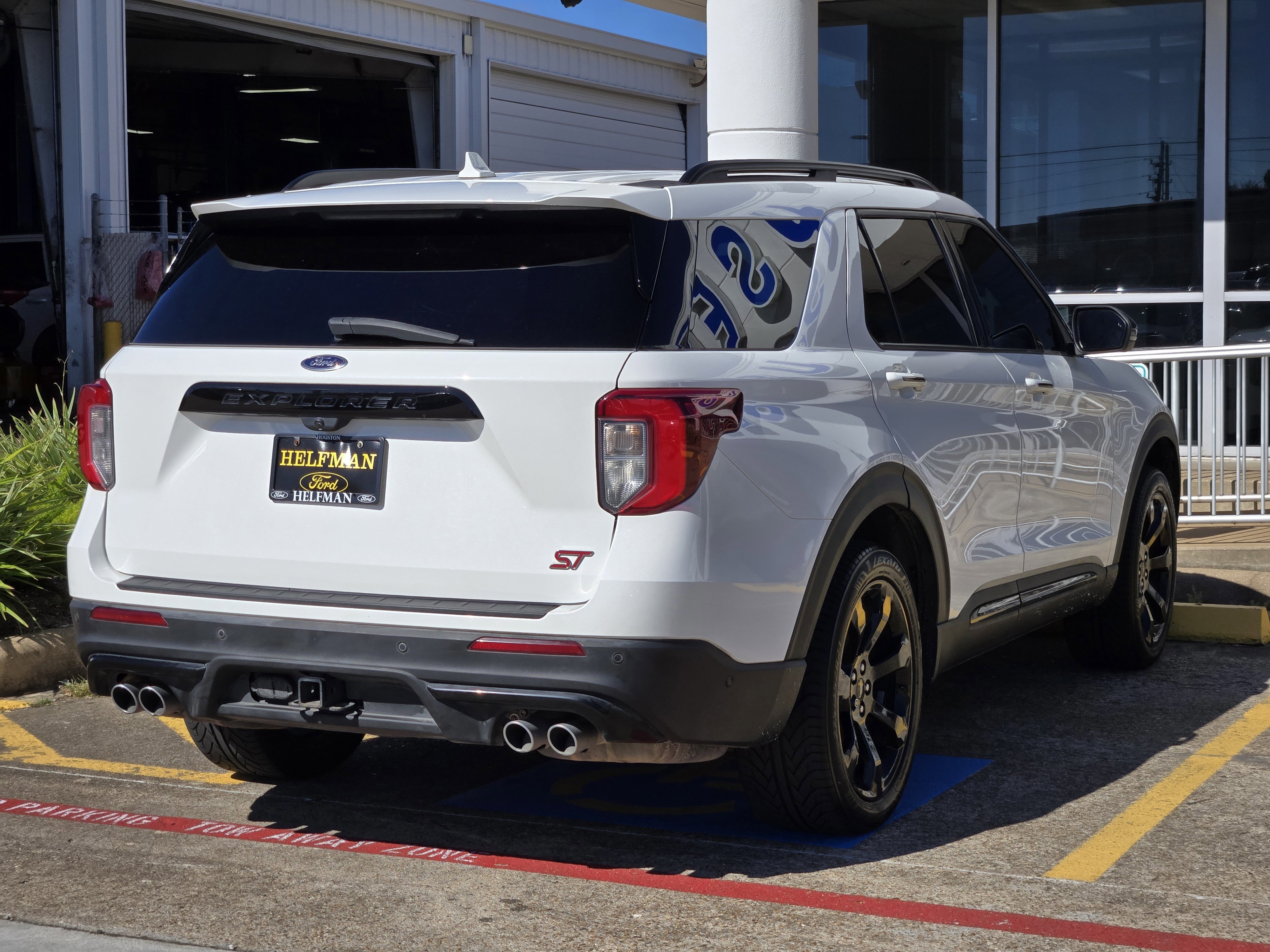 Certified 2022 Ford Explorer ST w/ Equipment Group 401A image 3