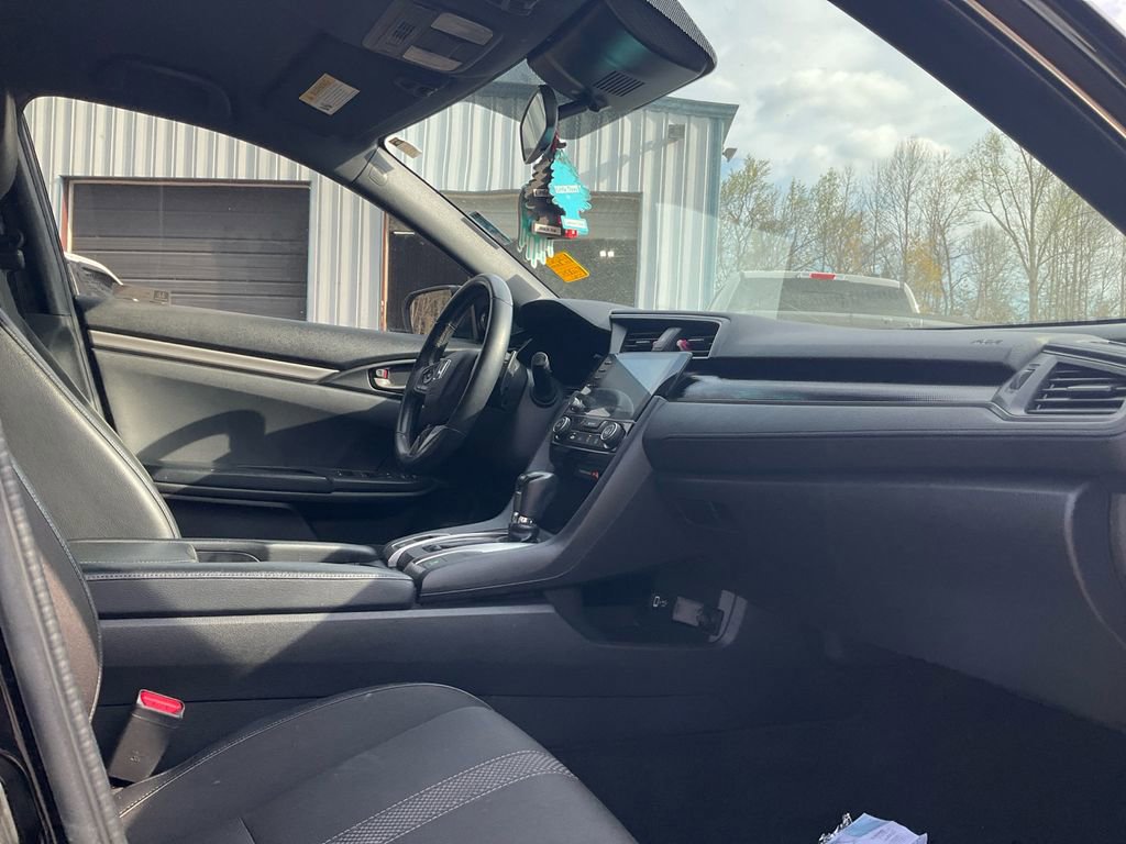 Used 2020 Honda Civic Sport image 11