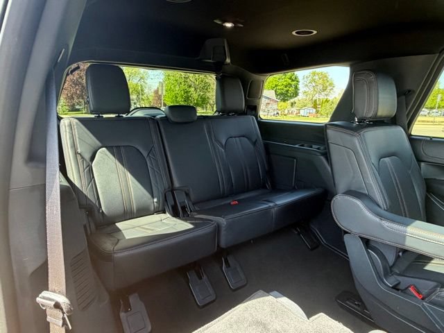 Certified 2024 Ford Expedition Platinum AWD/4WD image 12