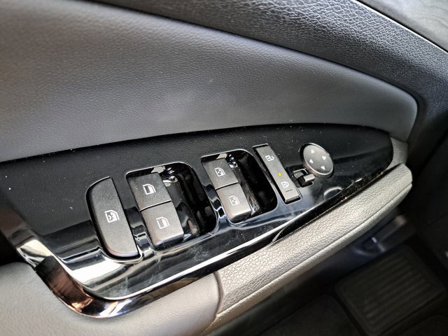 Used 2024 Kia Sportage X-Line w/ X-Line Premium Package image 21