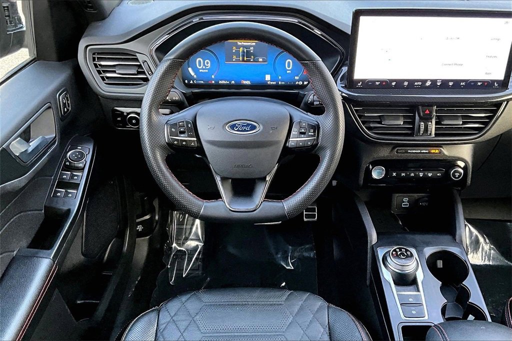 Certified 2023 Ford Escape ST-Line Elite w/ Premium Technology Package image 5