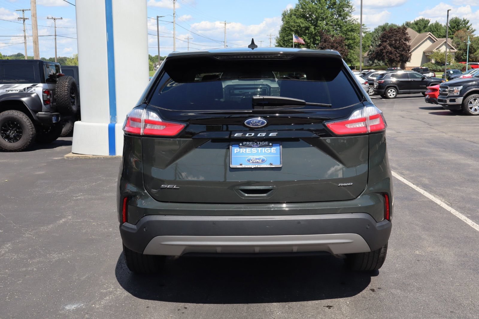 Certified 2024 Ford Edge SEL w/ Cargo Accessory Package AWD/4WD image 6