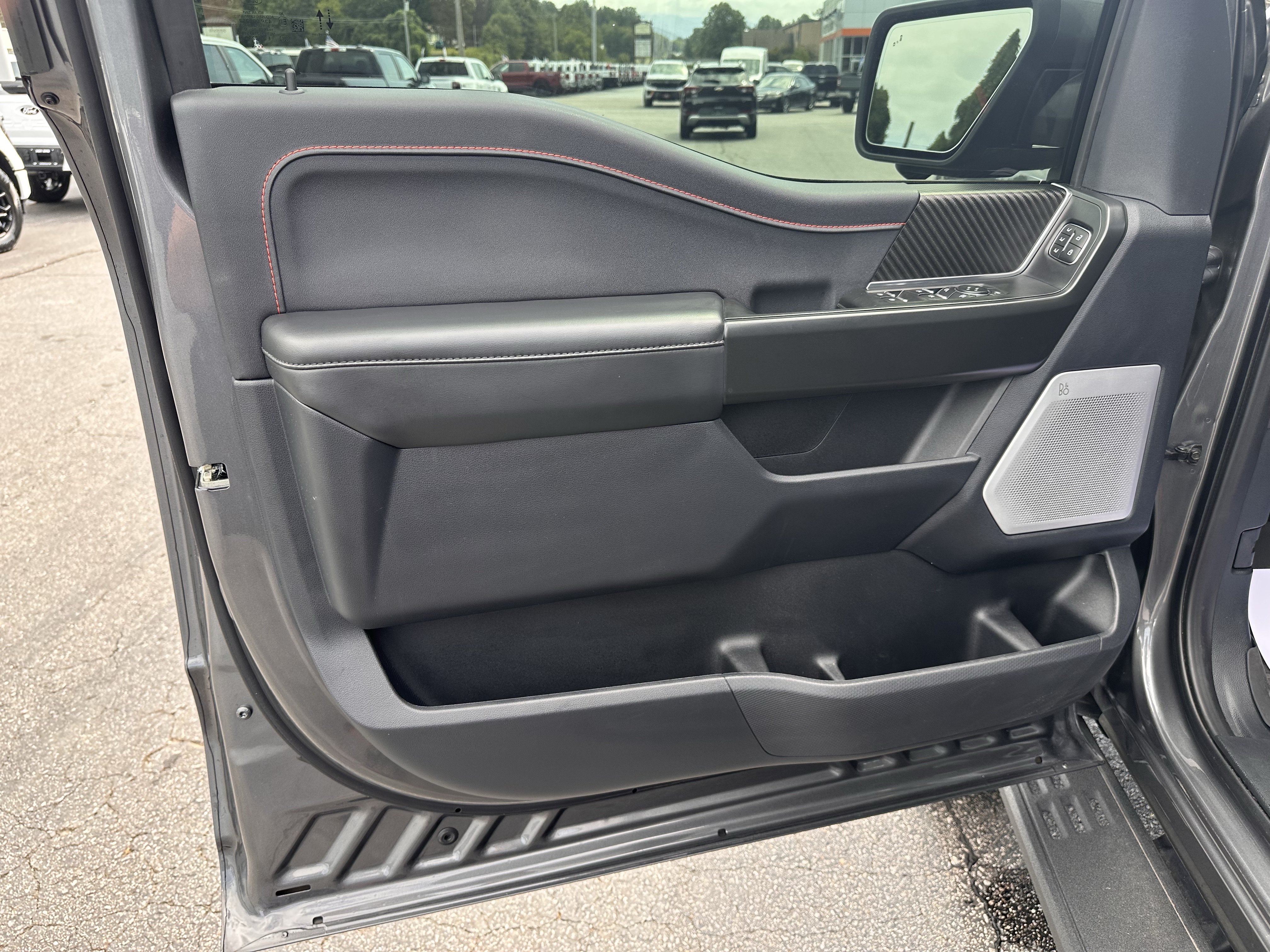 Certified 2025 Ford F150 Raptor AWD/4WD image 12