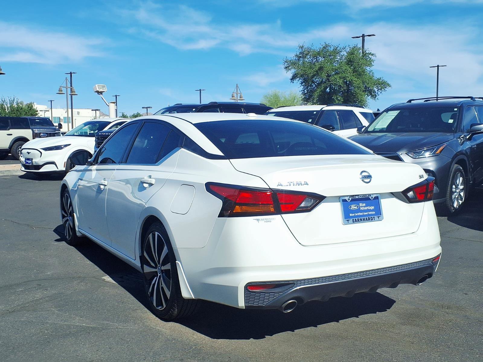 Used 2019 Nissan Altima 2.5 SR w/ SR Premium Package image 5