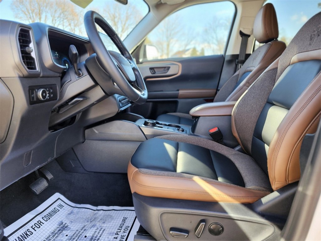 Certified 2025 Ford Bronco Sport Outer Banks w/ Outer Banks Tech Package+ image 18