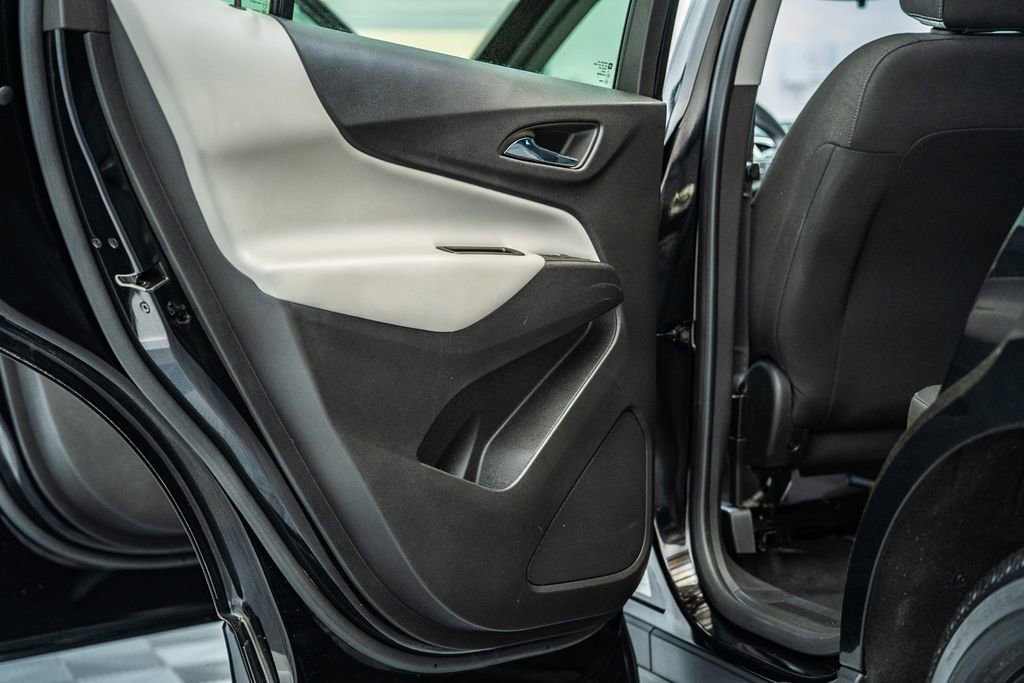 Used 2023 Chevrolet Equinox LS w/ LS Convenience Package AWD/4WD image 35