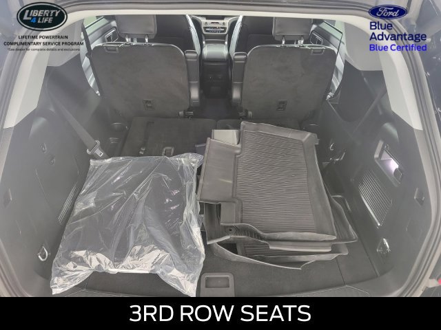 Certified 2023 Ford Explorer XLT w/ Equipment Group 202A AWD/4WD image 17