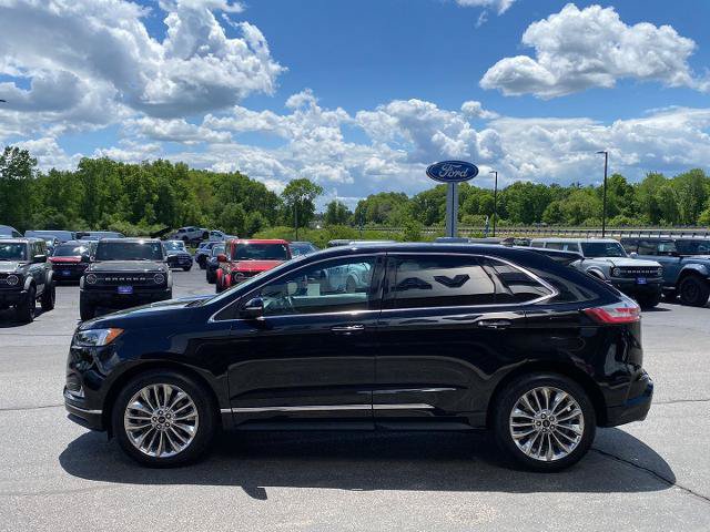 Certified 2023 Ford Edge Titanium w/ Equipment Group 301A AWD/4WD image 4