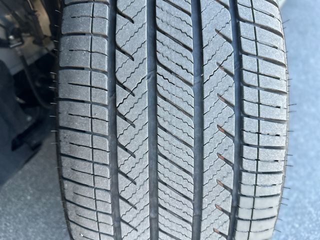 Used 2025 Honda Pilot Touring image 11