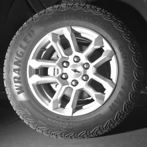 Used 2025 Chevrolet Silverado 1500 RST w/ Z71 Off-Road Package AWD/4WD image 10