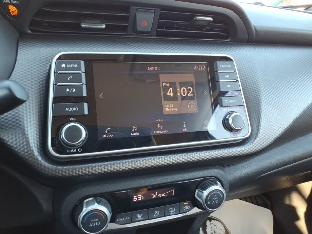 Used 2018 Nissan Kicks SV FWD image 25