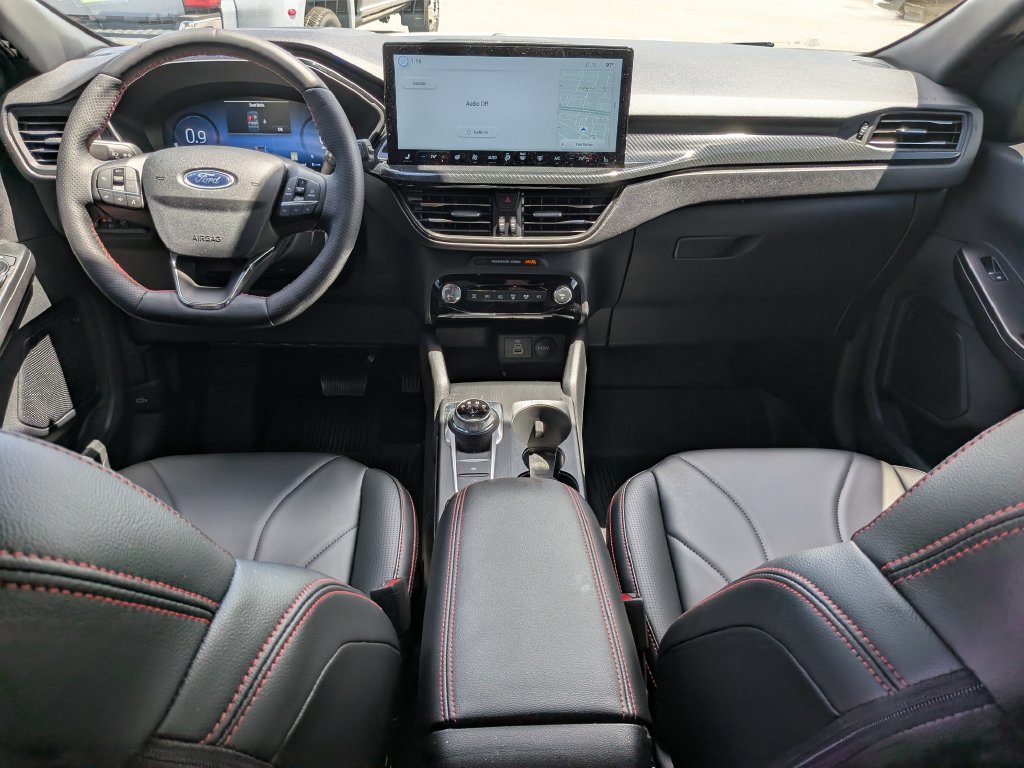 Certified 2025 Ford Escape ST-Line Elite w/ Premium Technology Package AWD/4WD image 15
