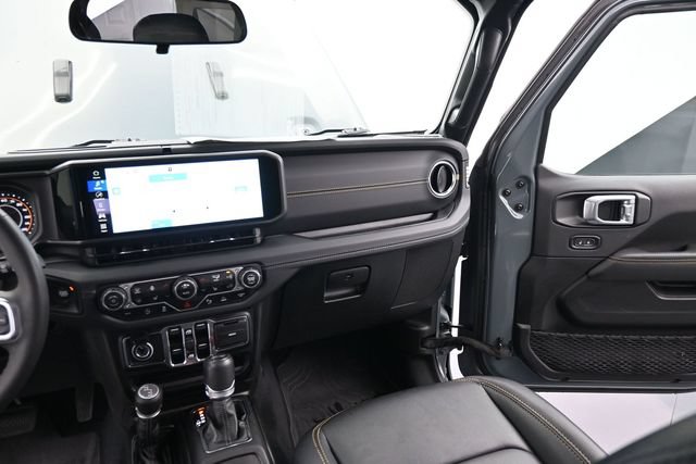 Used 2024 Jeep Wrangler Unlimited Sahara w/ Safety Group AWD/4WD image 24