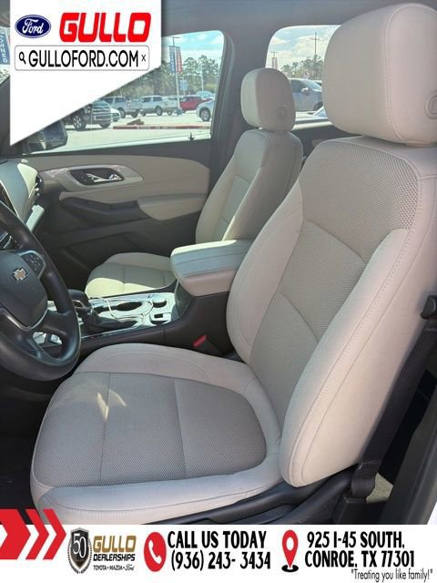 Used 2023 Chevrolet Traverse LS image 5