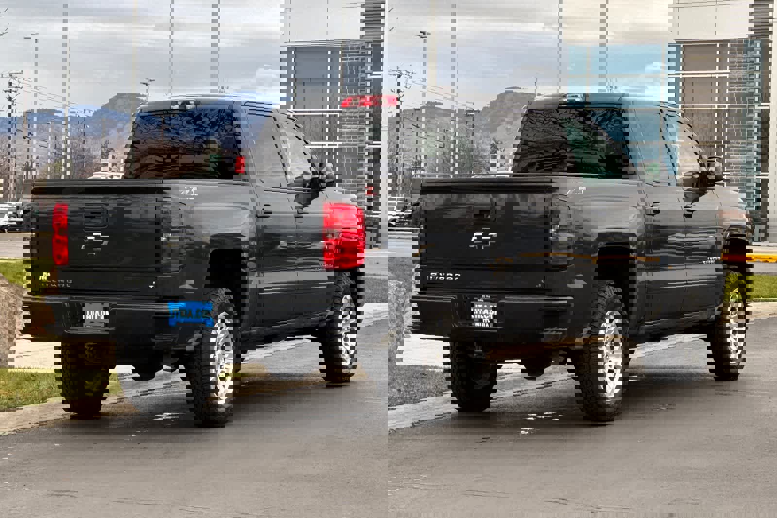 Used 2018 Chevrolet Silverado 1500 LT w/ All Star Edition image 5