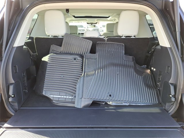 Certified 2025 Ford Expedition Platinum w/ Driver's Package image 30