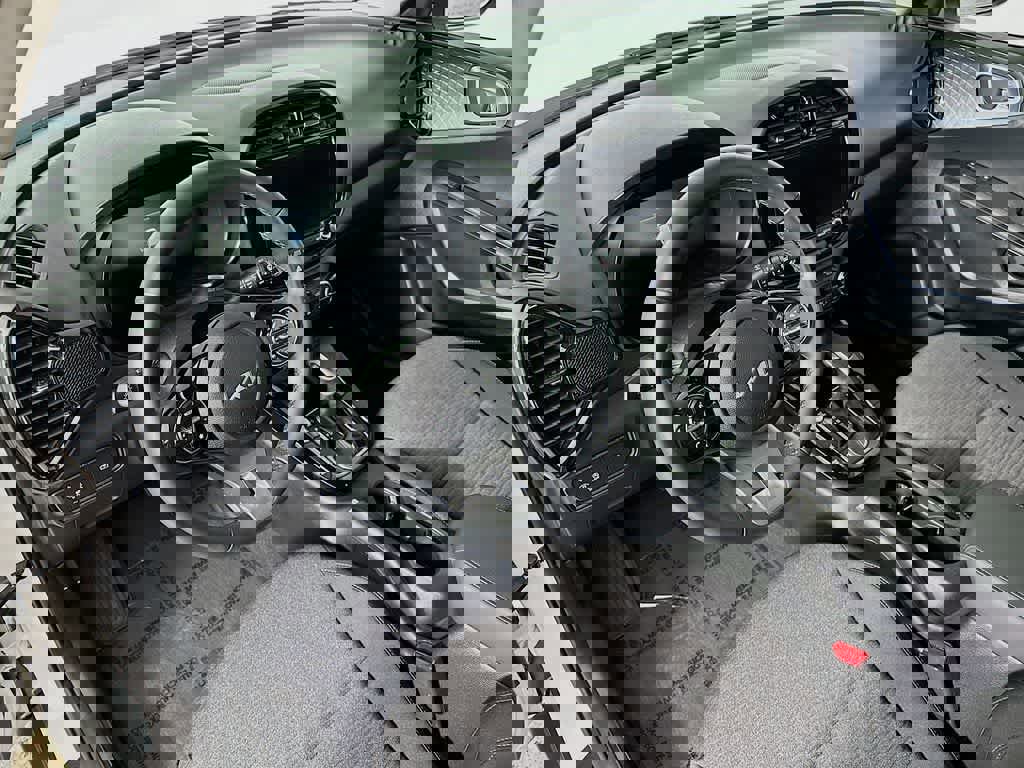 Used 2025 Kia Soul EX image 9