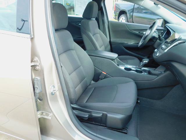 Used 2023 Chevrolet Malibu LT FWD image 5