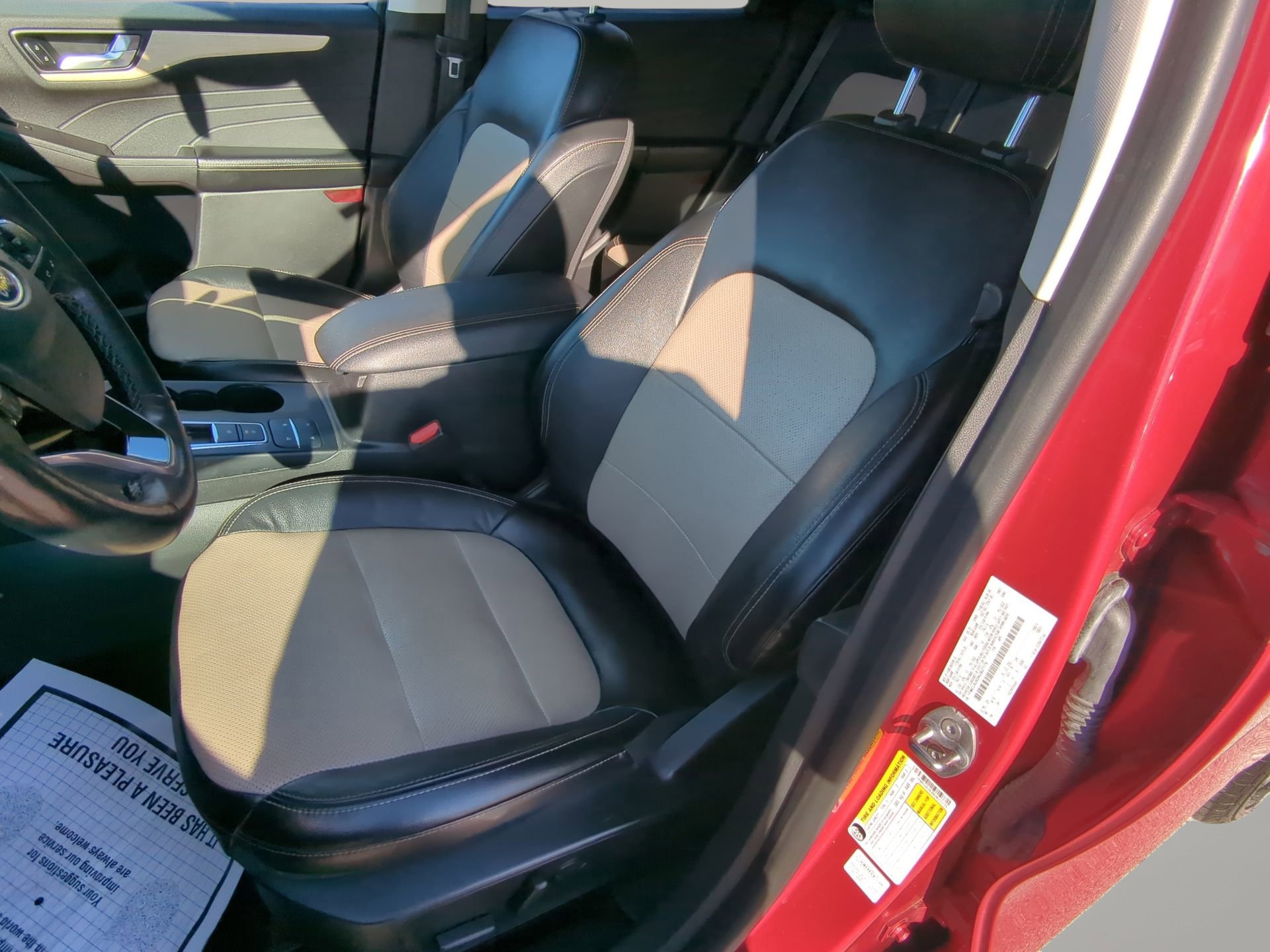 Certified 2022 Ford Escape Titanium w/ Titanium Elite Package AWD/4WD image 51