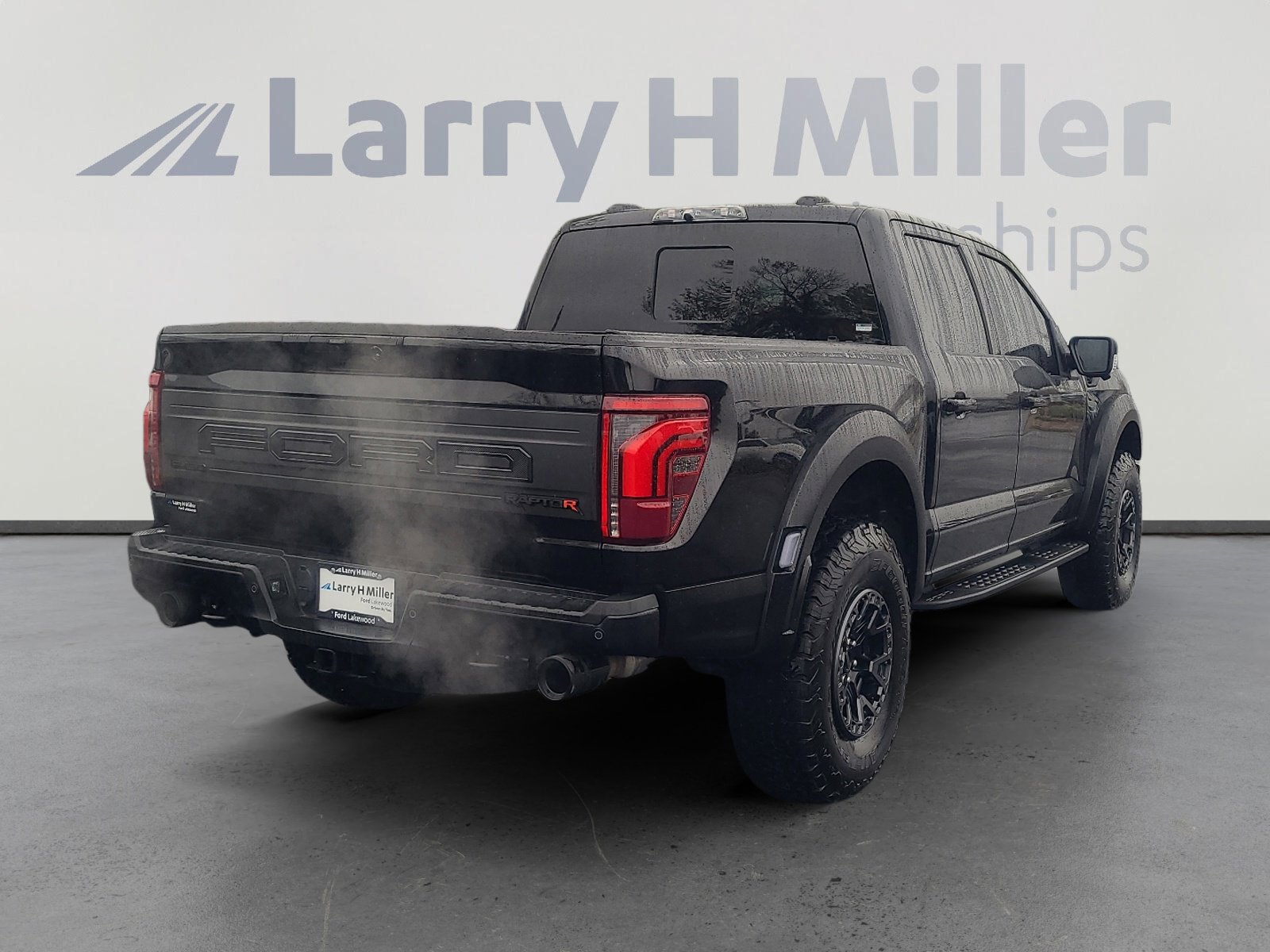 Certified 2025 Ford F150 Raptor w/ Equipment Group 803A Raptor R AWD/4WD image 5