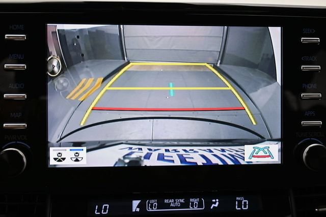 Used 2021 Toyota Sienna Limited FWD image 21