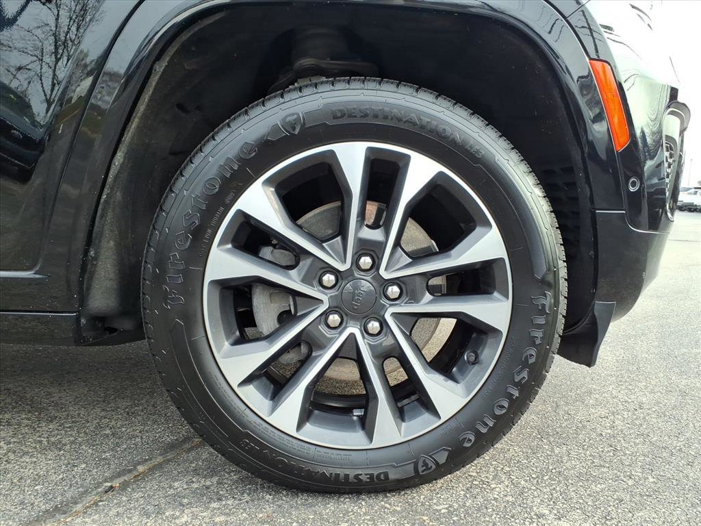 Used 2021 Jeep Grand Cherokee L Overland w/ Luxury Tech Group IV image 12