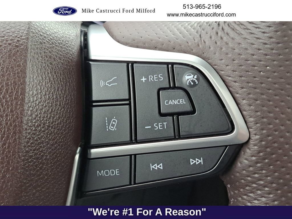 Used 2024 Toyota Sienna Platinum image 14