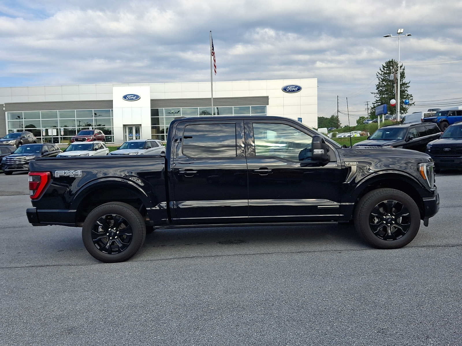 Certified 2023 Ford F150 Platinum w/ Equipment Group 701A High AWD/4WD image 7