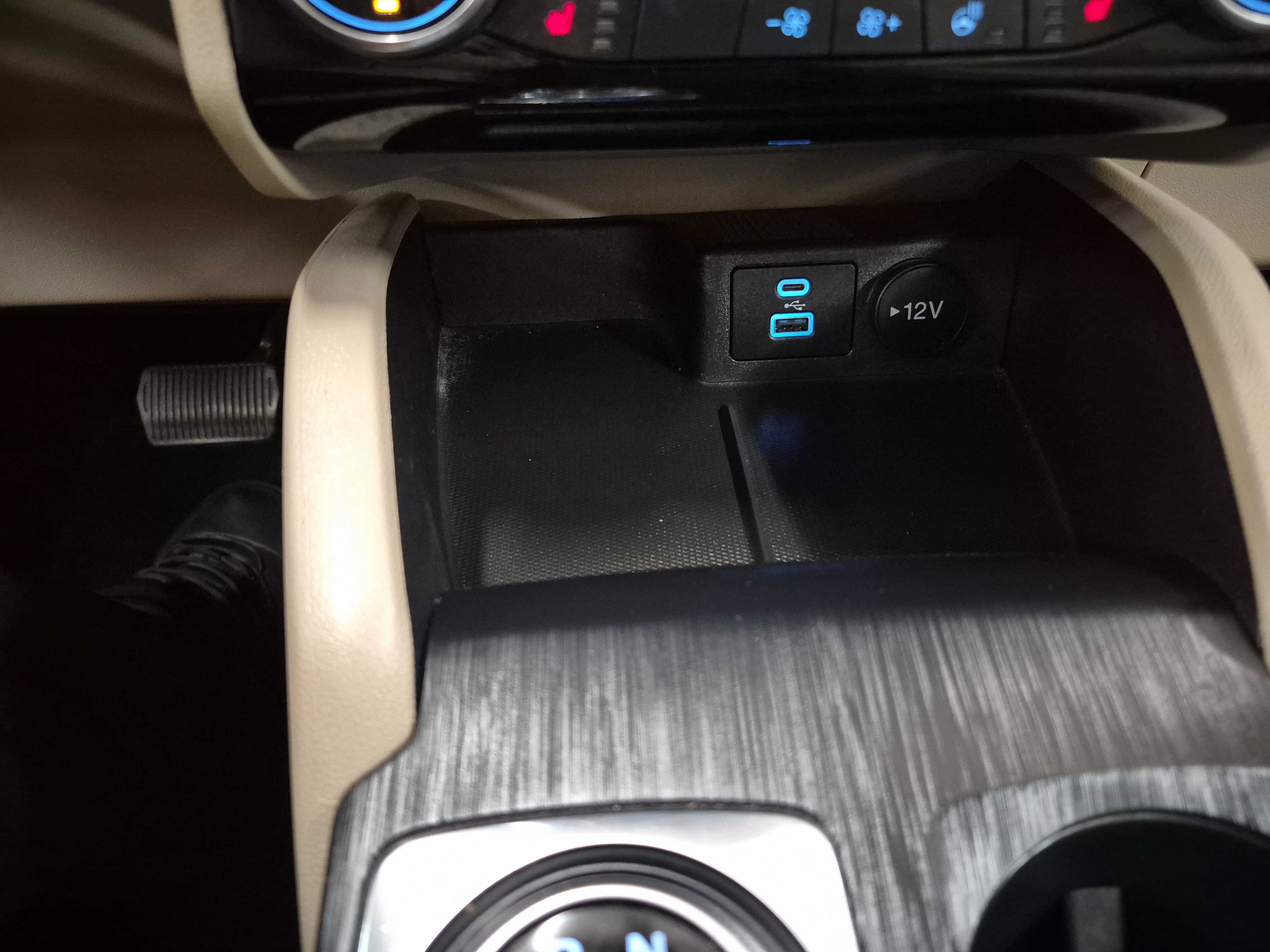 Certified 2022 Ford Escape SEL AWD/4WD image 30