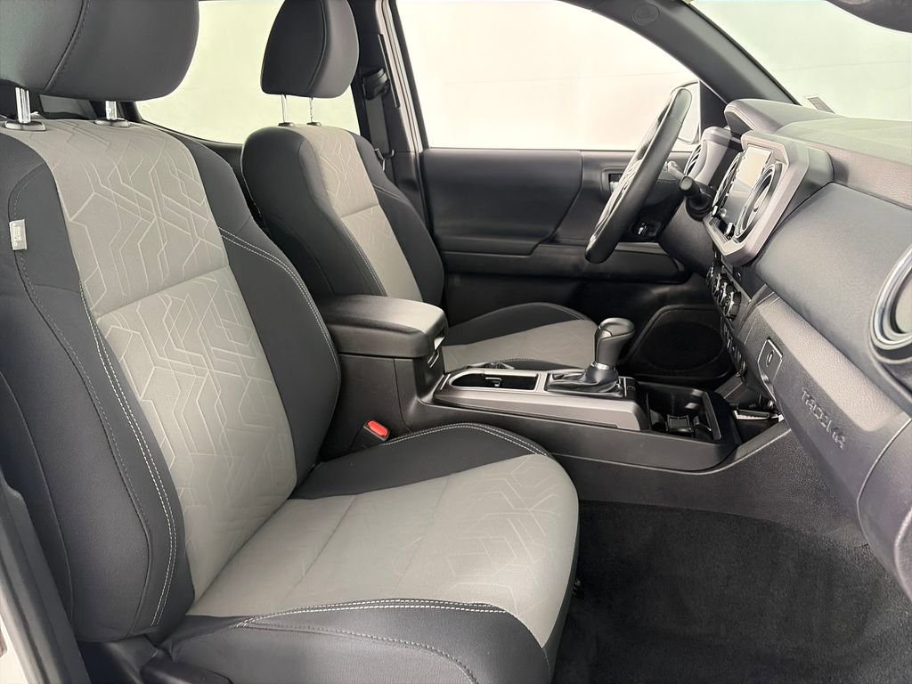 Used 2023 Toyota Tacoma TRD Off-Road AWD/4WD image 29