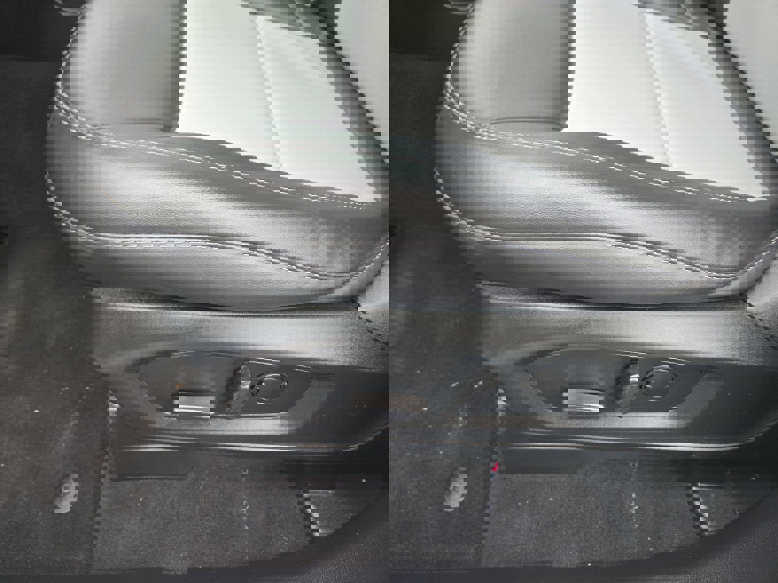 Certified 2024 Ford Explorer XLT w/ Equipment Group 202A image 12