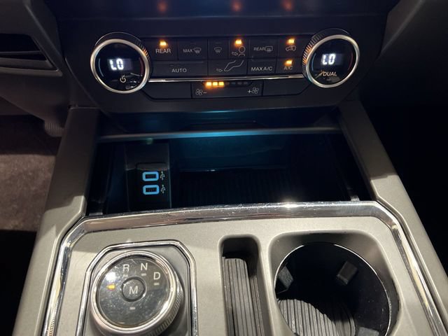 Certified 2019 Ford Expedition XLT RWD image 16